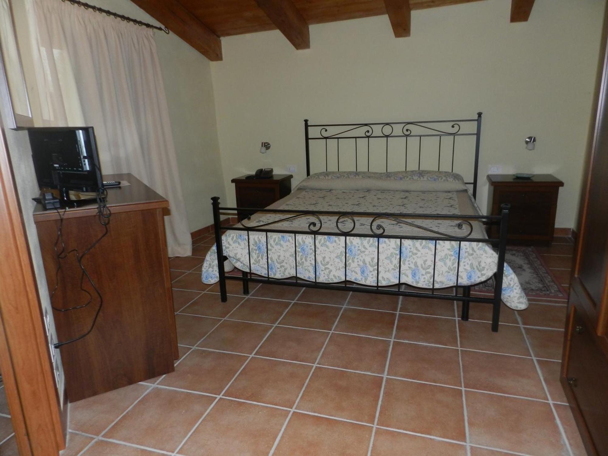 Villa Rosamaria San Chirico Raparo 部屋 写真